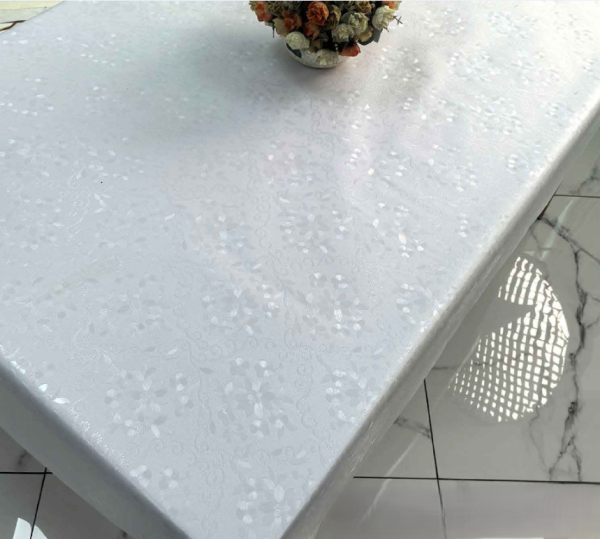 Клеенка ПВХ на тканевой основе Dekorelle Aurora 090 белый, разм. 1,4х20м