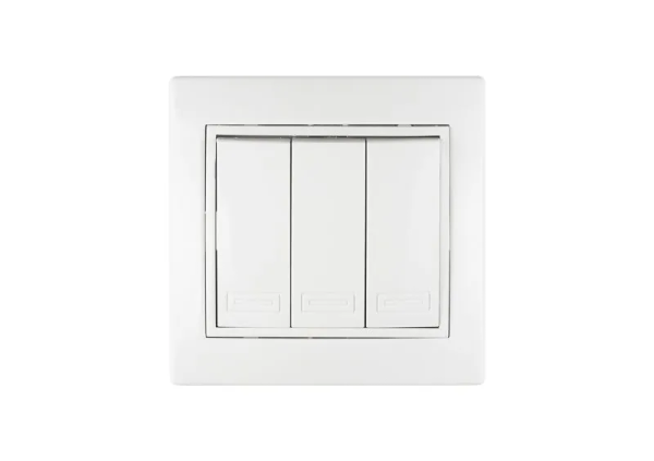 Выключатель 3 клавишный белый СП TANGO 10А, 250В