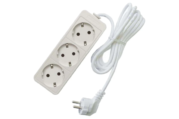 Удлинитель 3* 1,5 ПВС 16А c/з сечение кабеля 0,75 мм² TANGO (1/50)