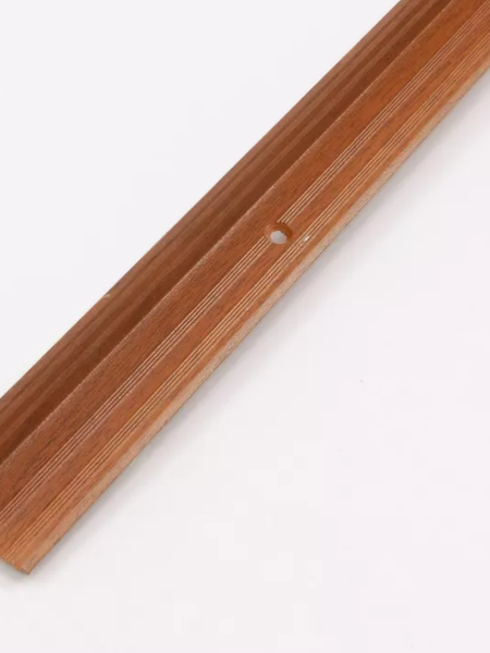 Угол-порог внутренний 2,0м дуб темный  20*20  У69.35 ССС