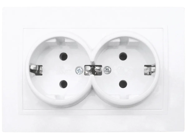 Розетка 2-ая с/з бел. TANGO HOUSE СП 16А, 250В (5/10/200)