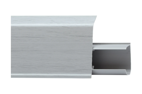 Плинтус напольный со съемной панелью QUADRO №517 Дуб Плавый 55мм*2,2м (40)